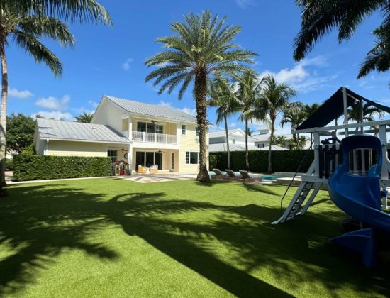 artificial-turf-cleaning-maintenance-wellington